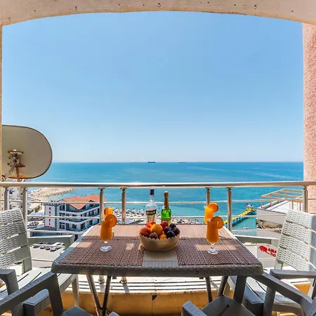 Oasis With A Sea View דירה